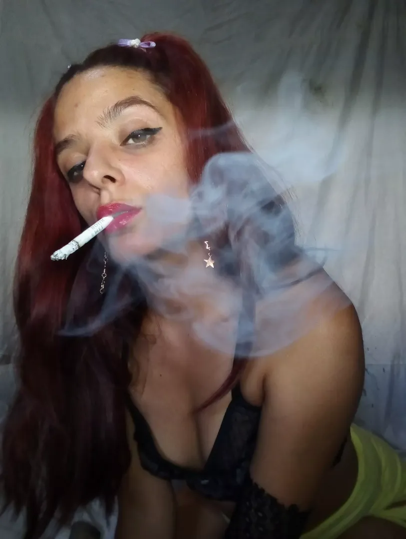 I'm going to smoke while I wait for you 🚬🥺