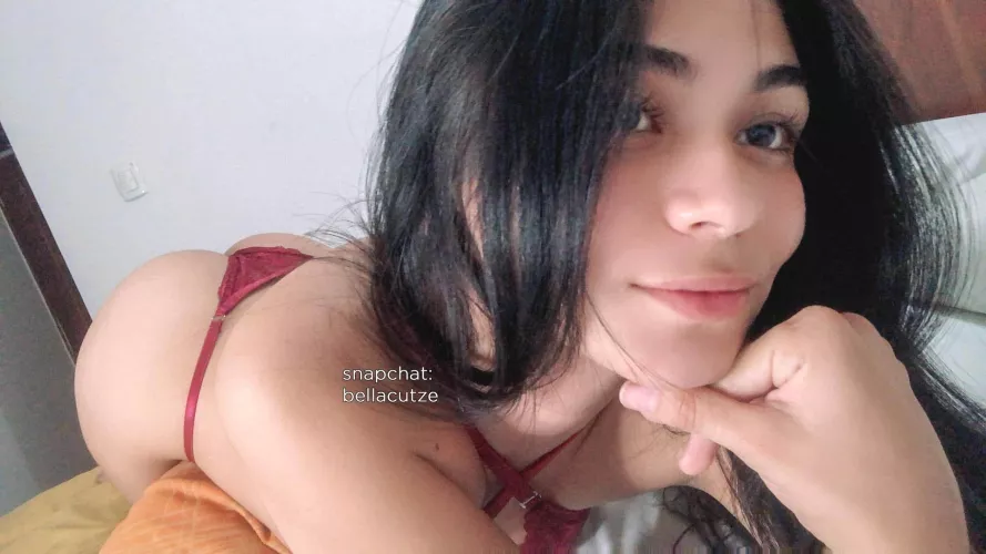 I’m incredibly bored 🤷🏼‍♀️ [F]19