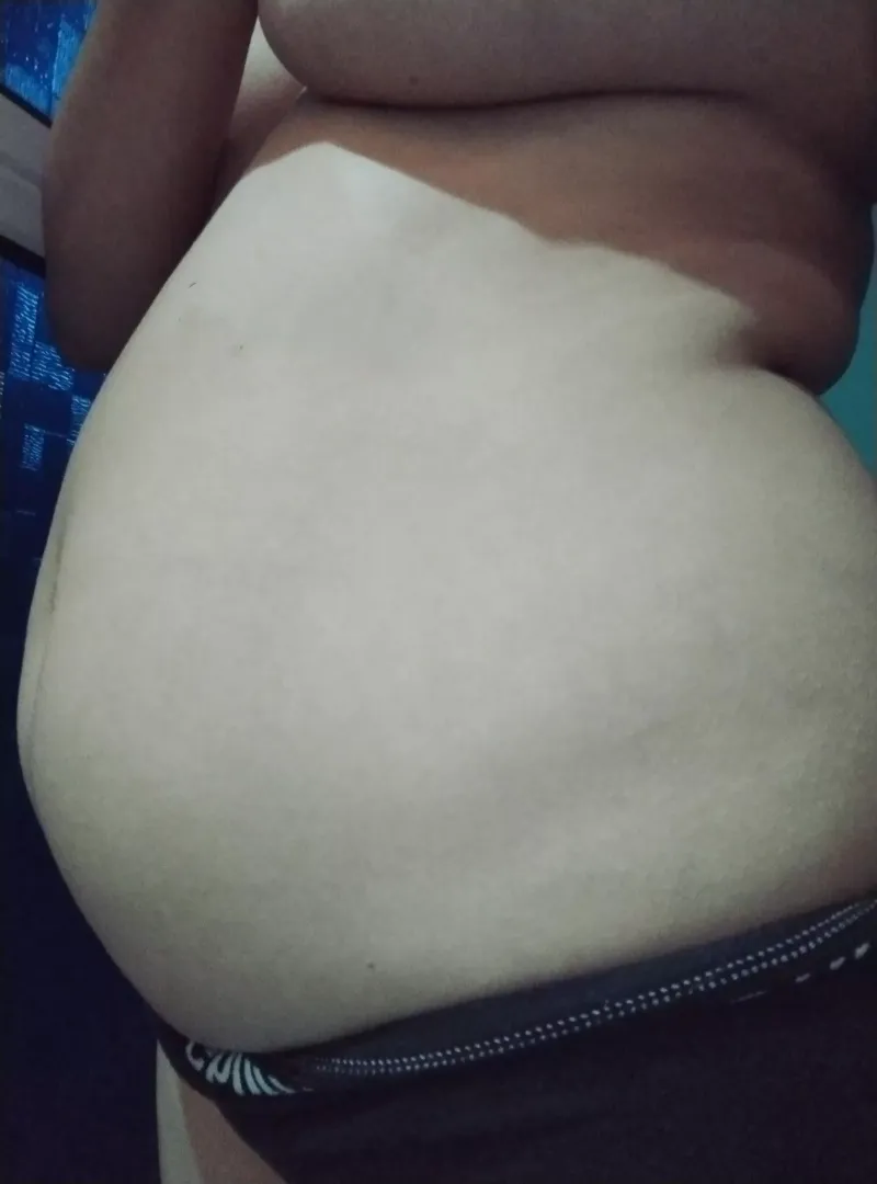 I'm looking for a daddy for my baby to help me 🤑 I don't want bother from men who only want to waste my time, I also do content if they give me help in return 🤑🔥😈