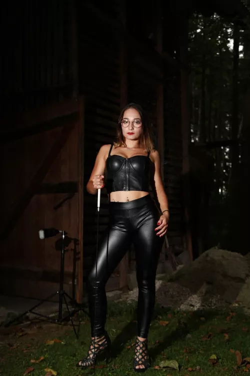 I’m missing you in between my legs