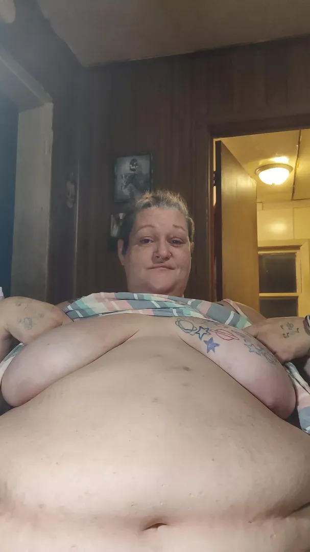 I'm naked under my dress, anyone wanna help me take it off?
