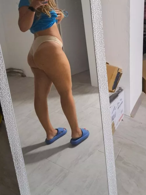 I'm NEW, study computer science, am horny 24/7 and am kinky