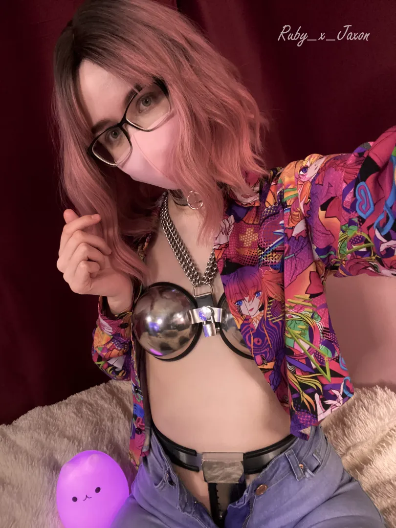 I'm ready for another week in chastity 🖤