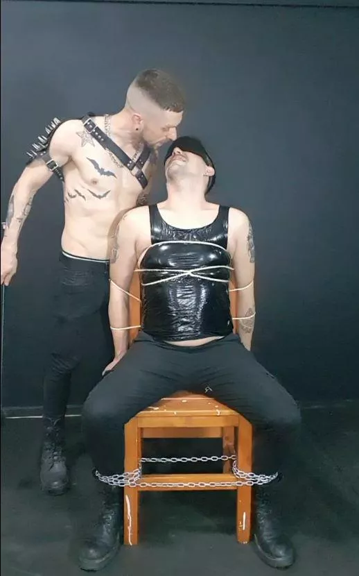 I'm sick of this faggot so I decided to punish him for being gay. Who wants to be next?