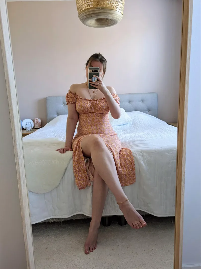 I'm so glad I can wear summer dresses again! 🌞 This is one of my favorites. What do you think?