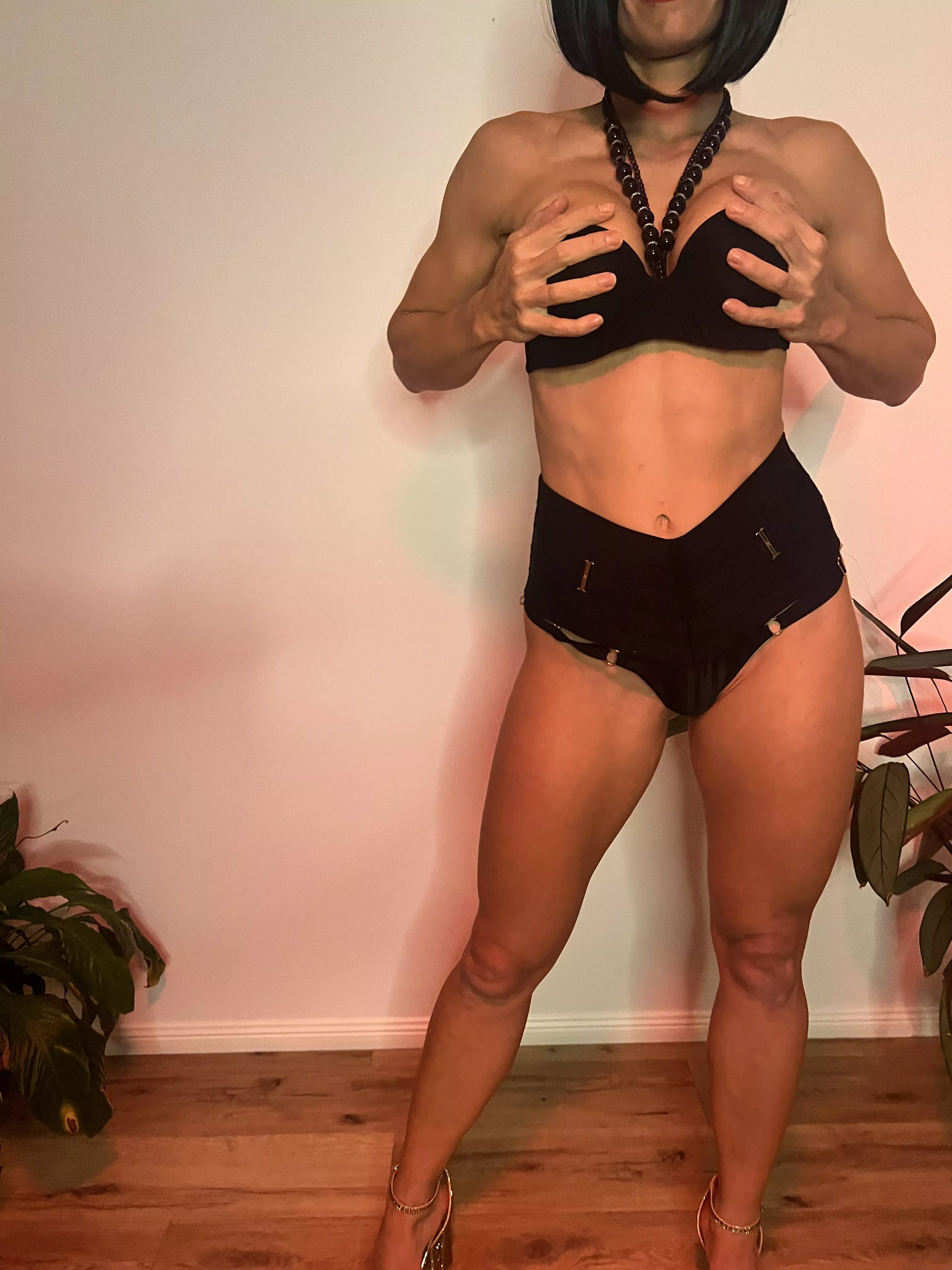 I'm so horny right now 💦