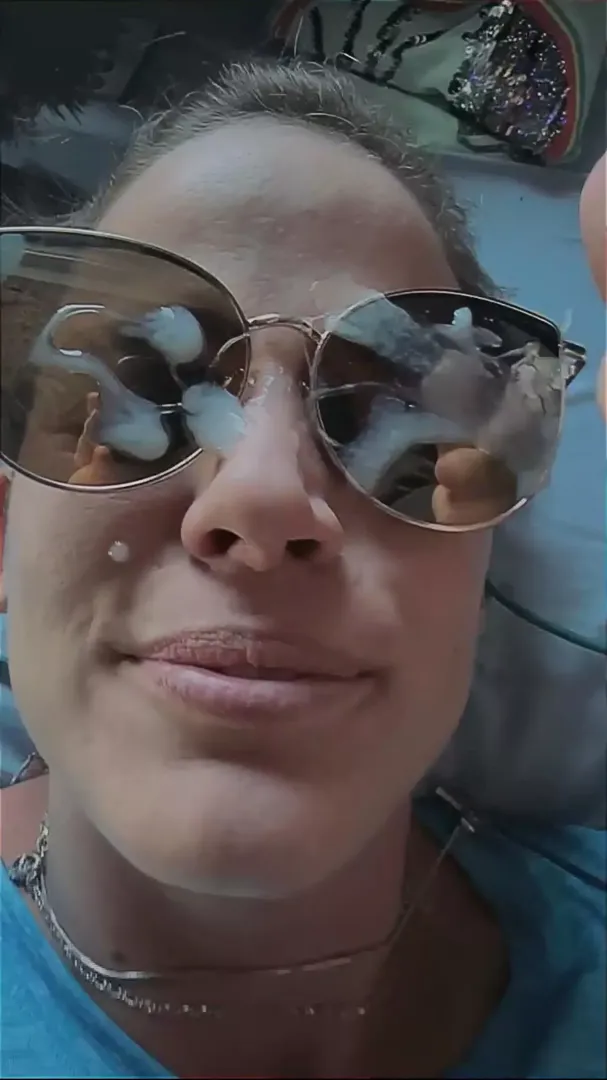I’m such a fucking cum whore