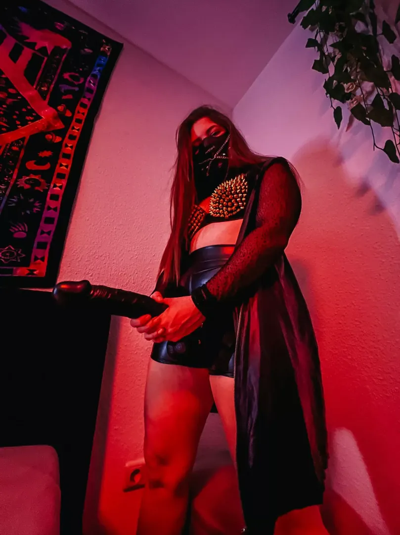 Im the dark knight of your dreams 😈🖤