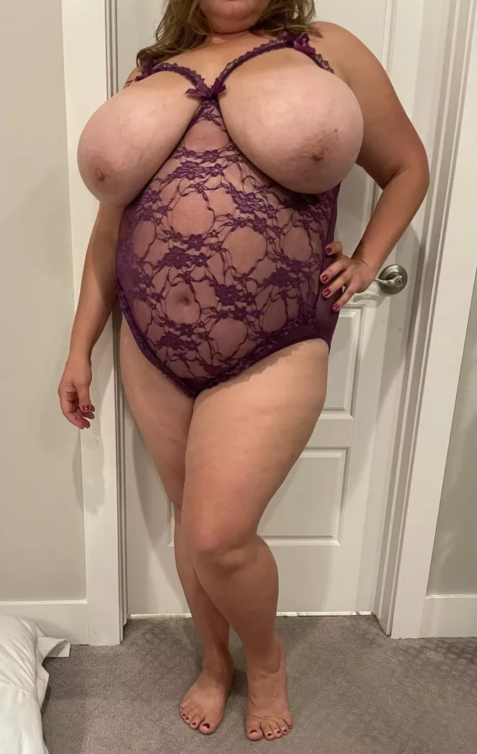 I’m the horny soccer mom nextdoor