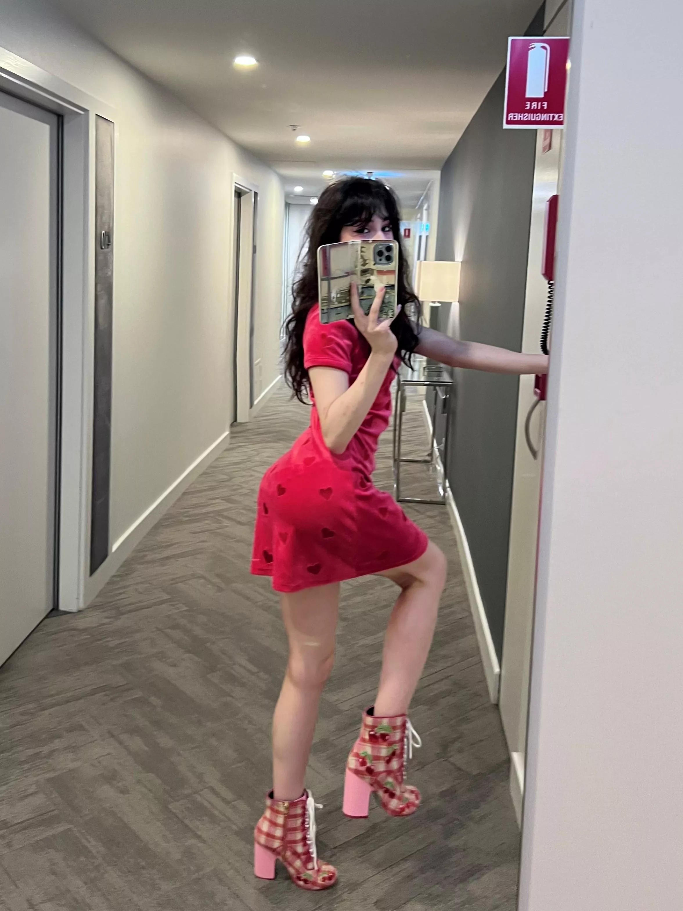 im ur petite lil fire extinguisher ❤️ 18f