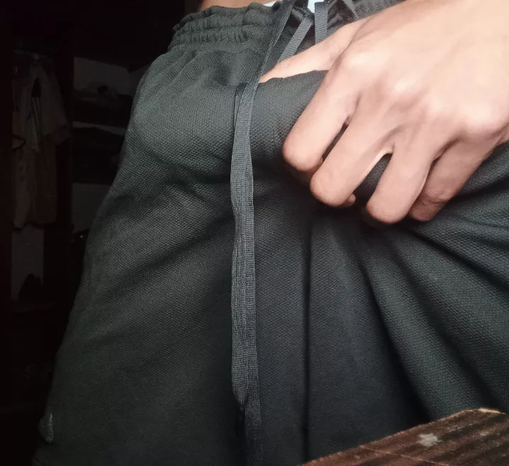 I'm very hot, if you want to see more write me to DM. 🔥👅