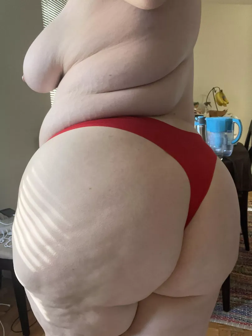 I'm wearing too many clothes 🤭😈