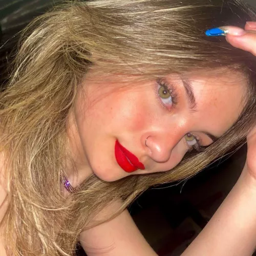 I’m your favorite blonde?