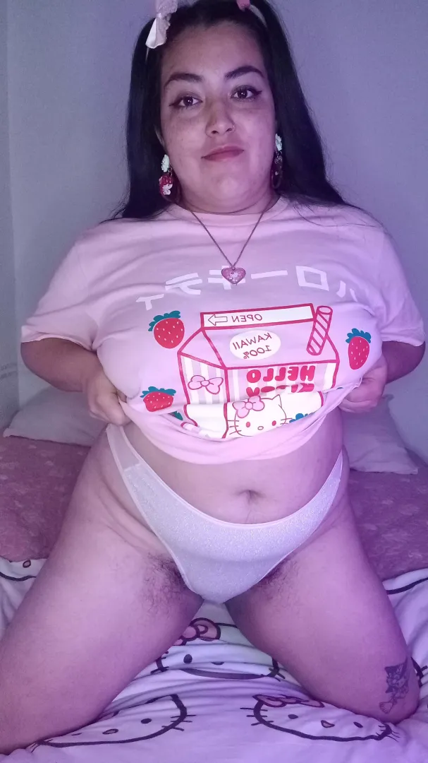 I'm your new hairy curvy gf 💘