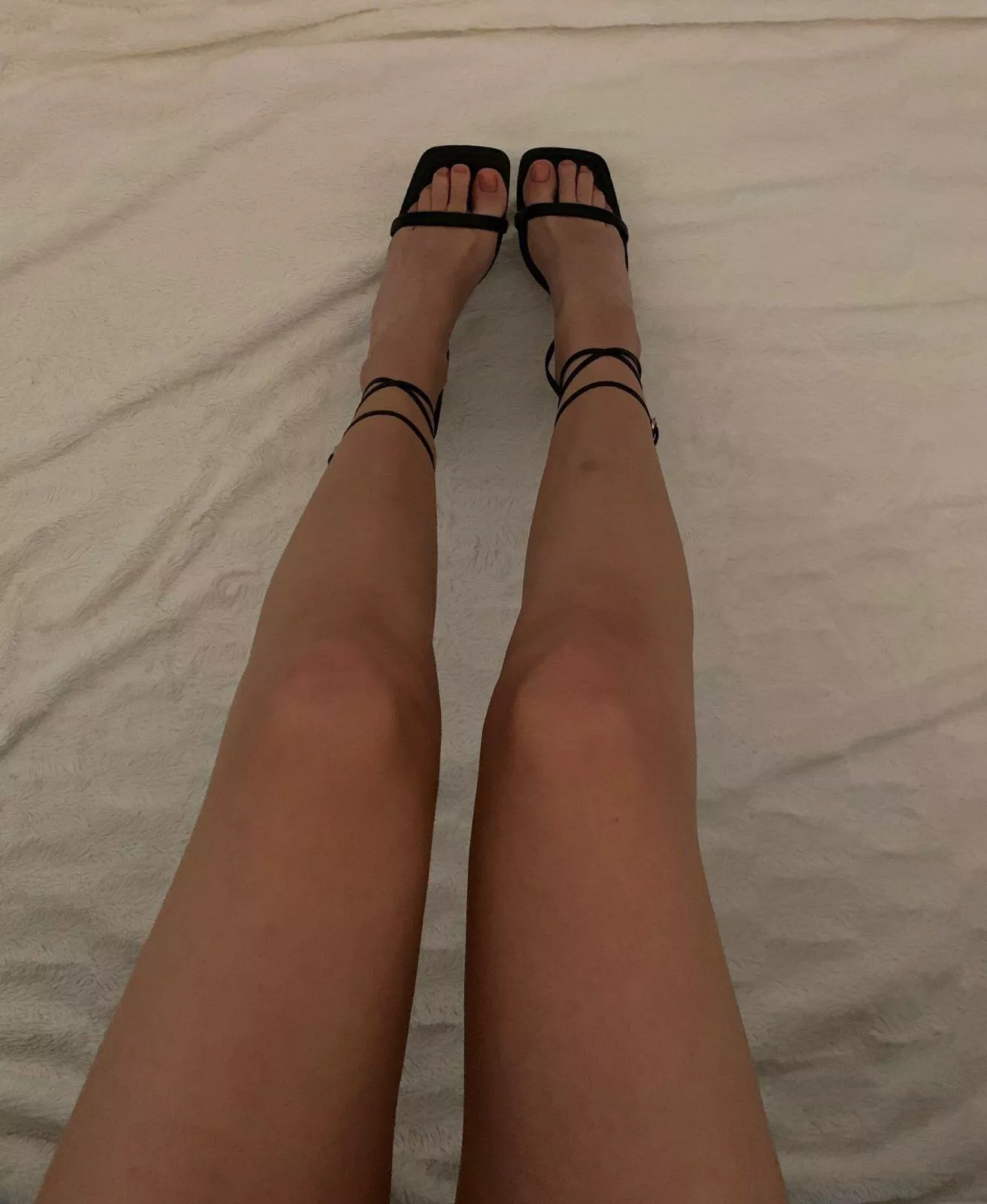 Imagine feeling them on your shoulders while going deep inside of me…💦