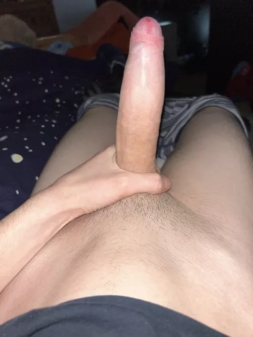Imagine having a cut cock 😳