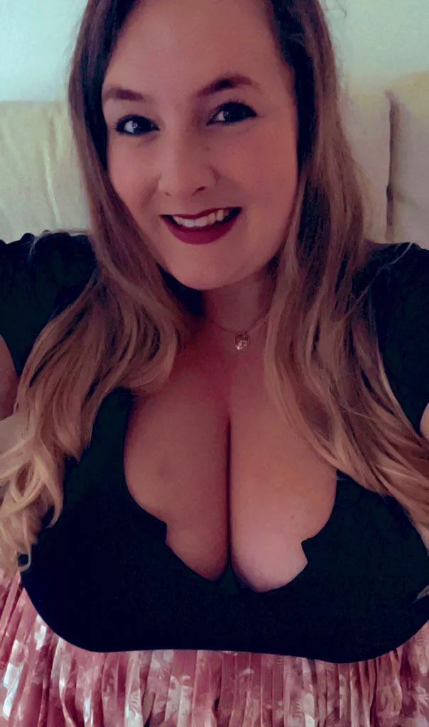 Impressive cleavage
