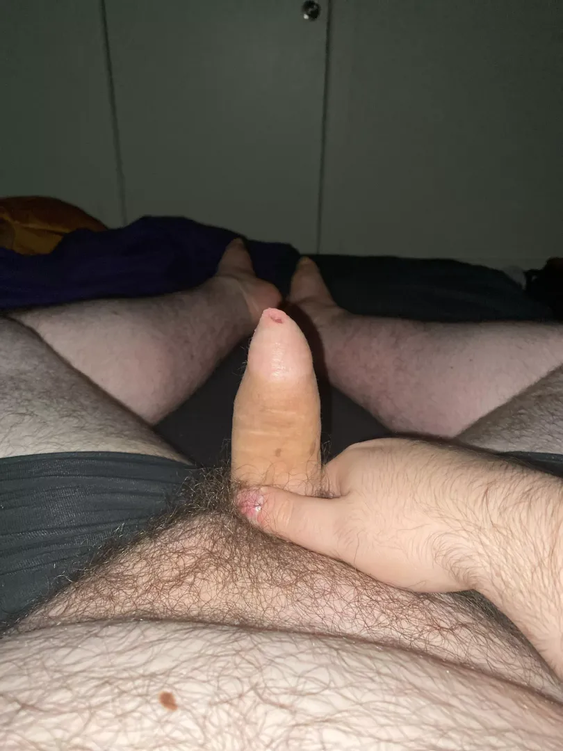 In bed horny, anyone want to help? 😏
