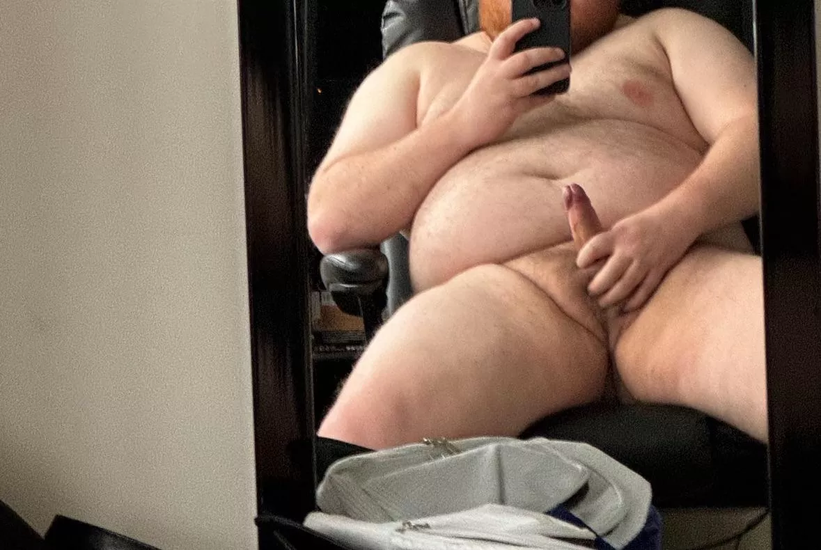 In Leeds, up for some fun! Message me asap and I’ll come out! Horny af! 27/Male 