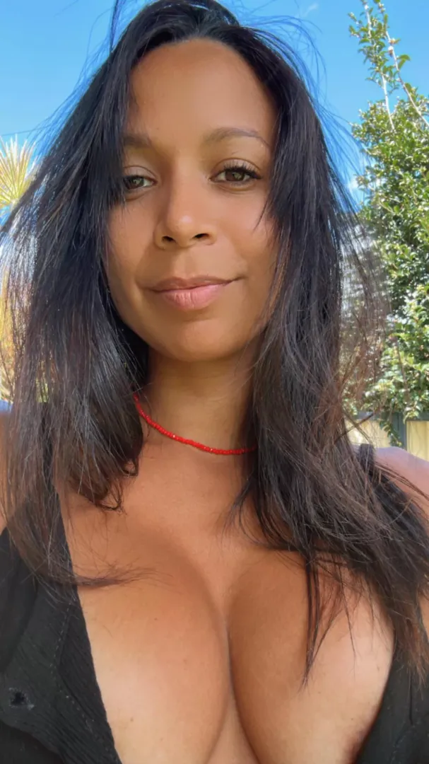 In love with my tan