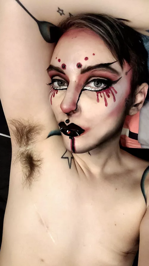 Incubus Alien Cuming to seduce you with my hairy luxurious armpits