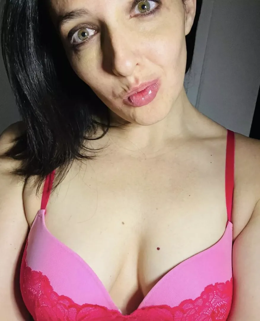 Is 40 too old to send selfies?