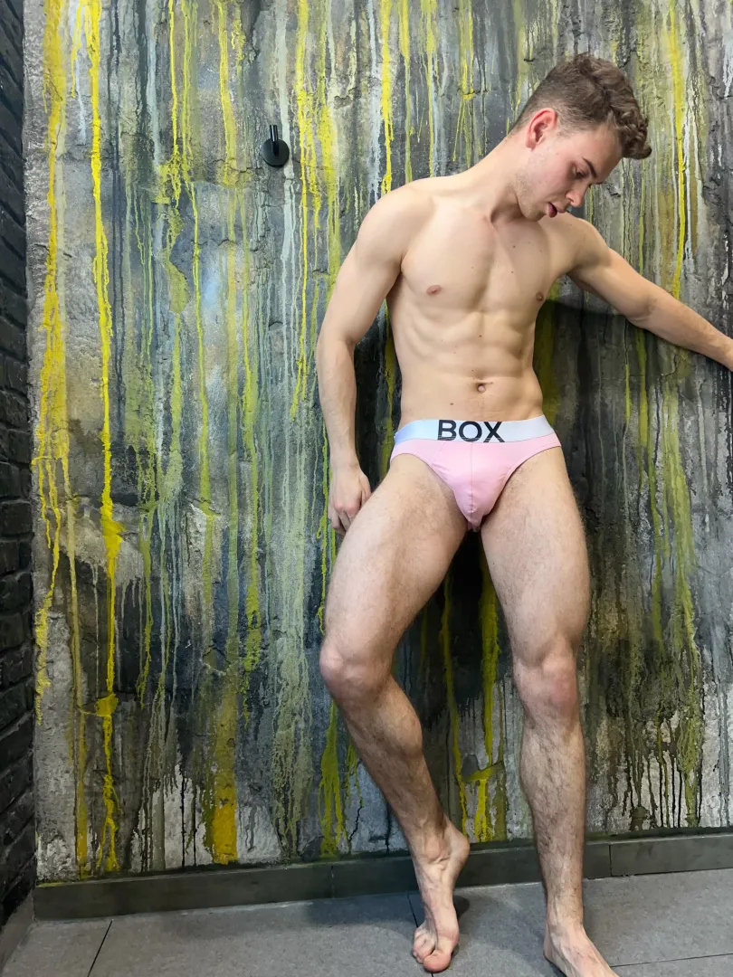 is it normal that I'm a guy wearing pink underwear 🤭?