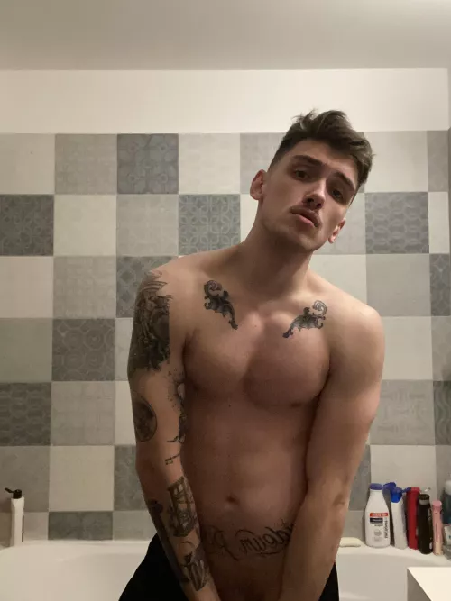 Is it worth putting myself on Reddit ? 👀