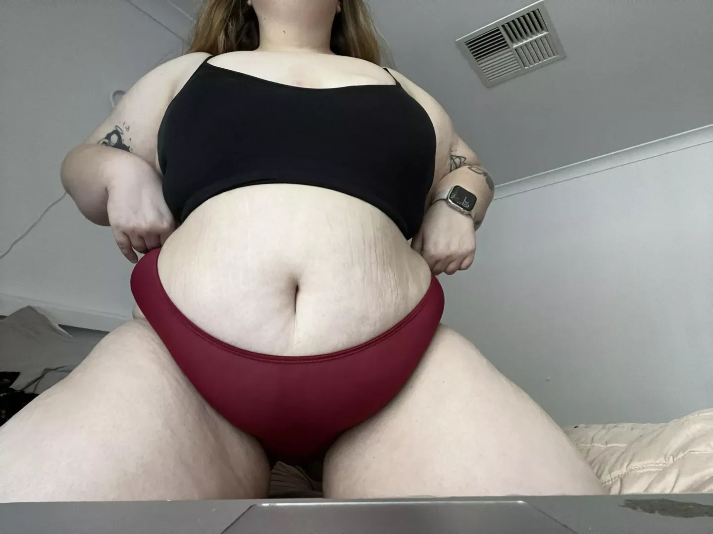 Is my belly big enough for you? 👀