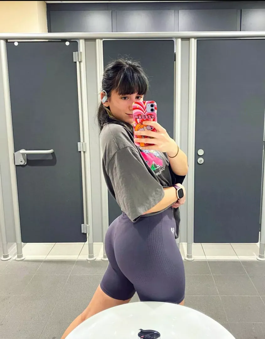 Is my yoga pants tight enough?🤔