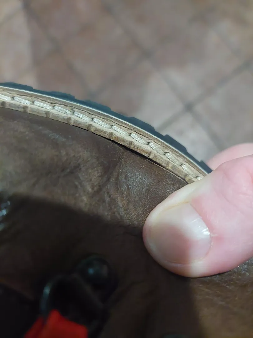 Is this a normal gap to see on a new boot?