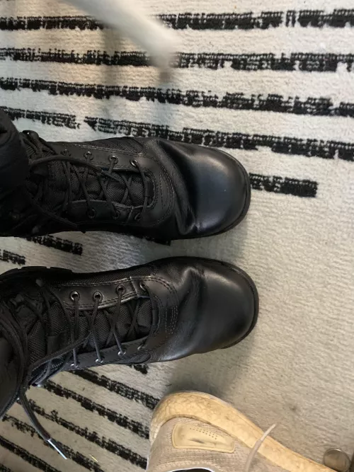 Is this too much crease for walking ? Should I go down a half size?