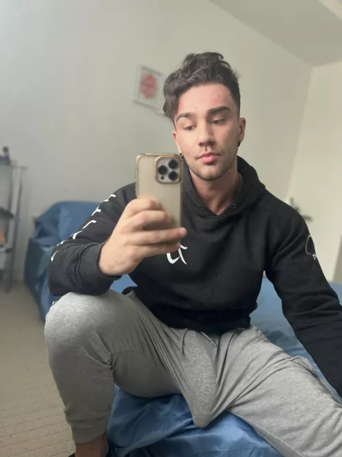 Is this why everyone loves grey on me?