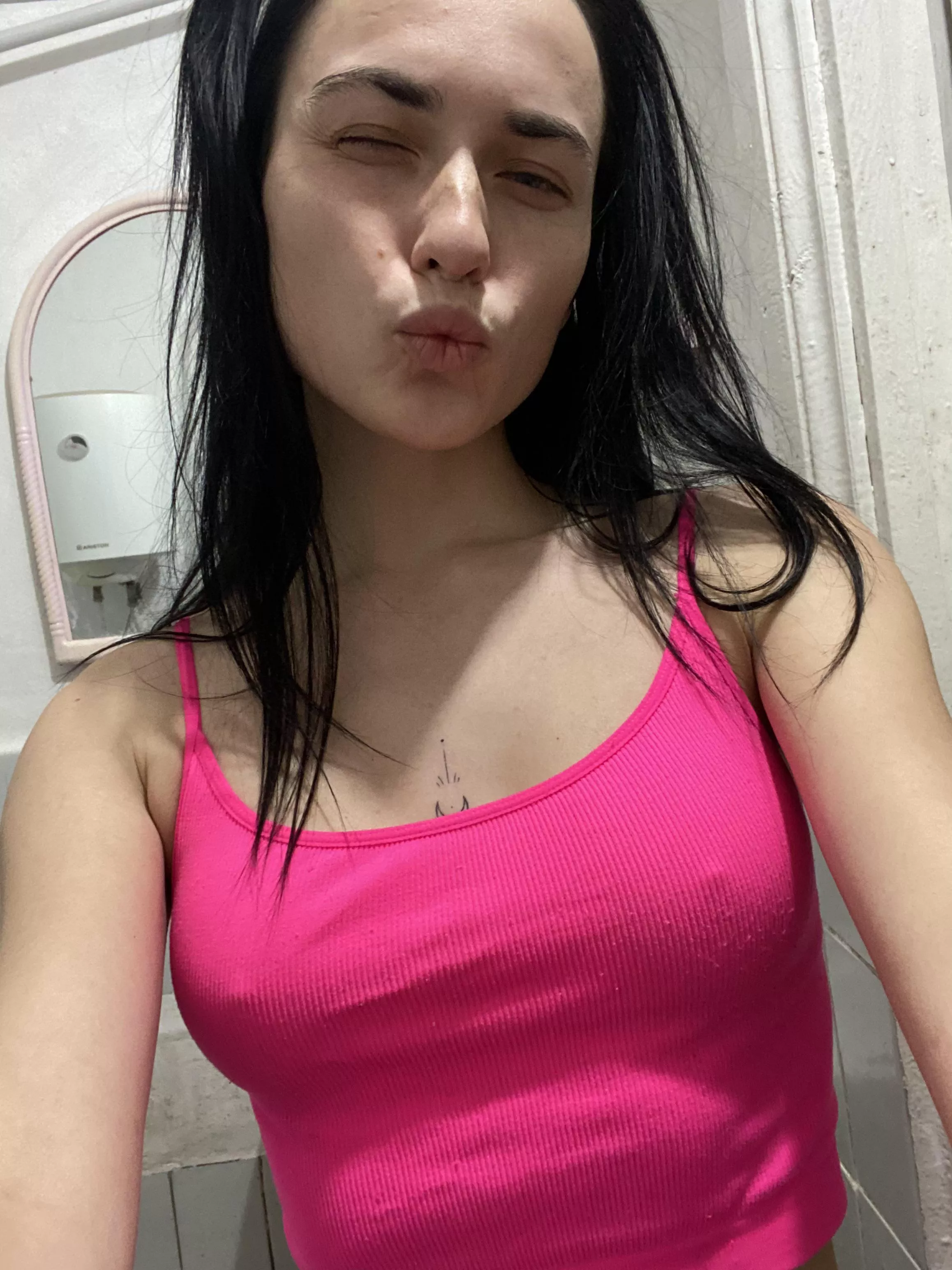 It's a bit cold, who loves hot as same as me