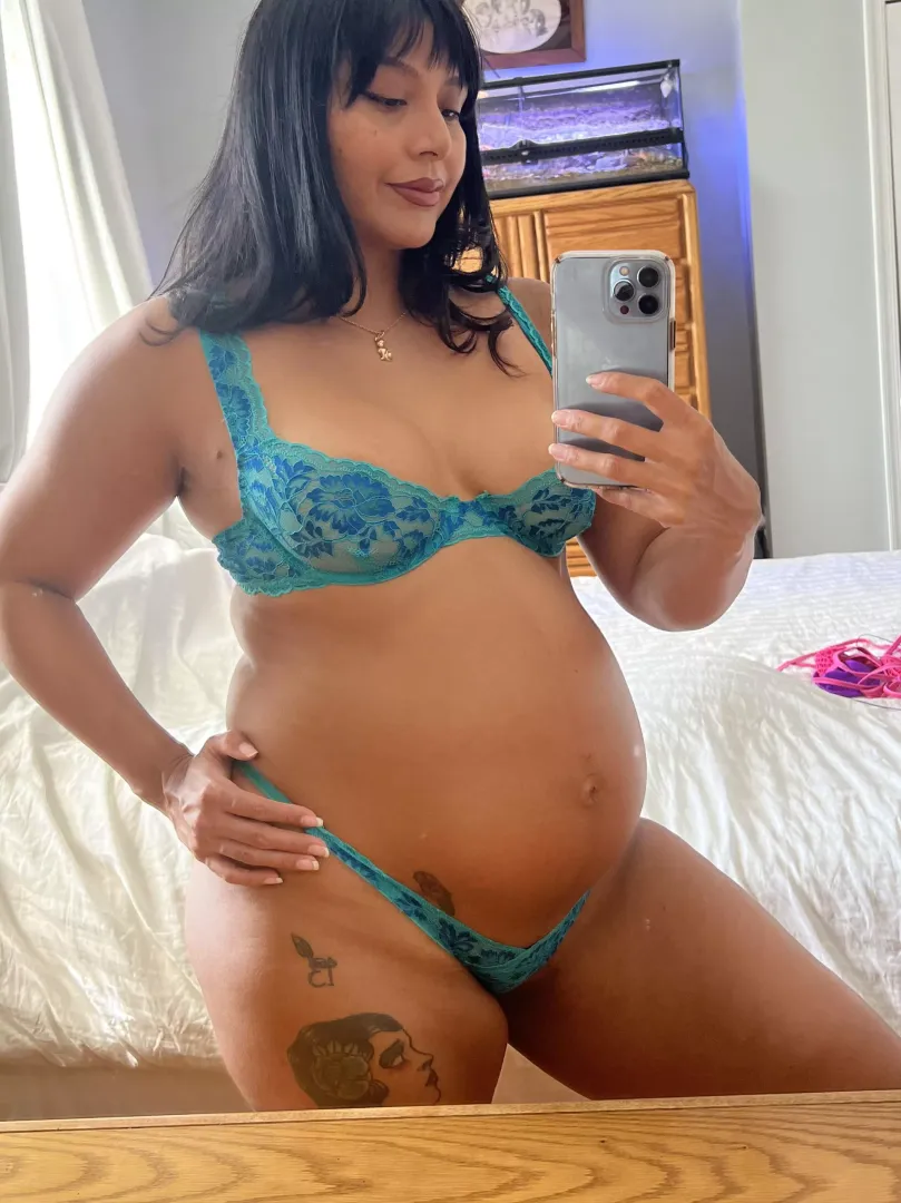 It's crazy how tight & horny pregnancy has made me