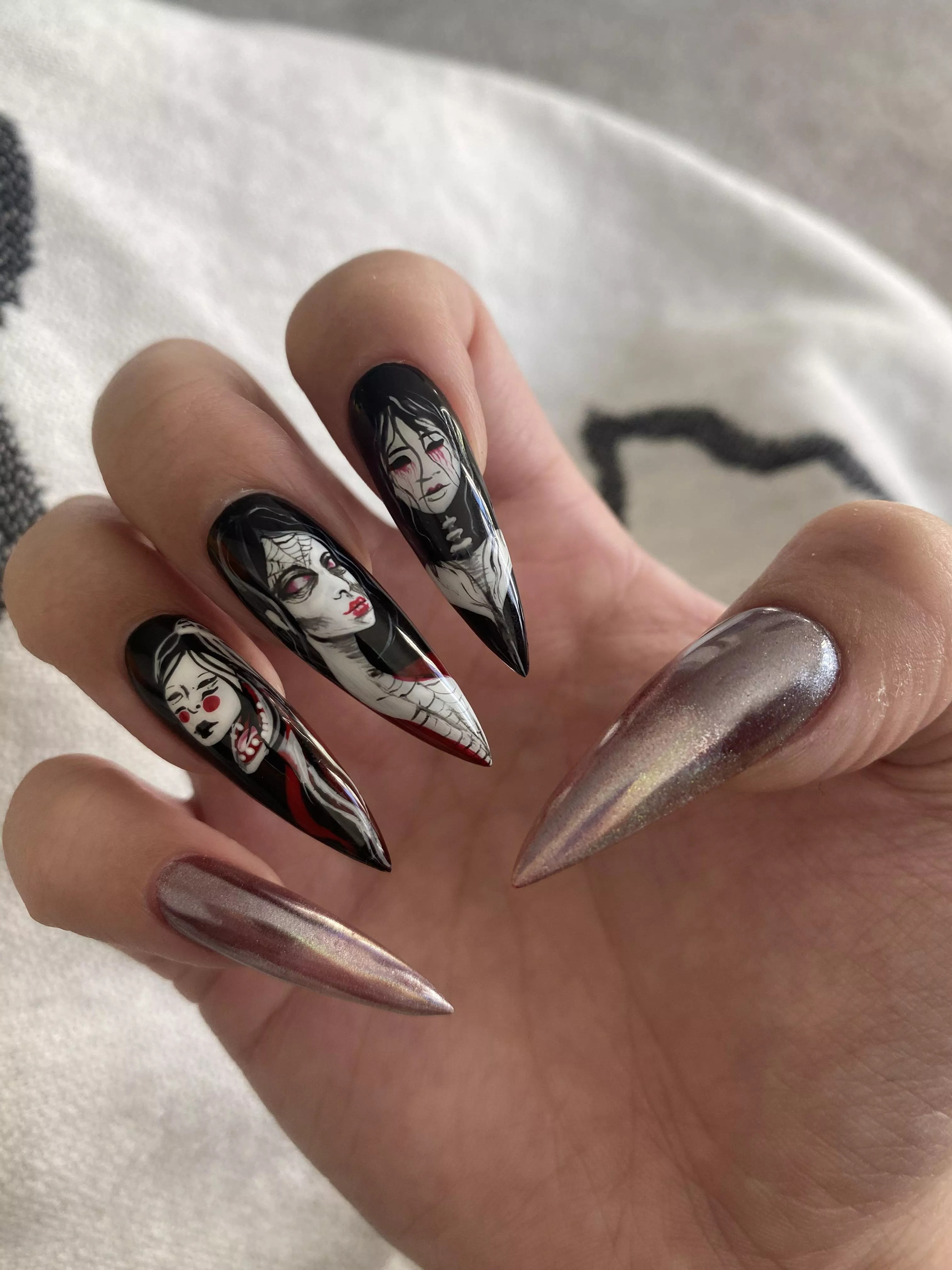 It’s finally spooky season!