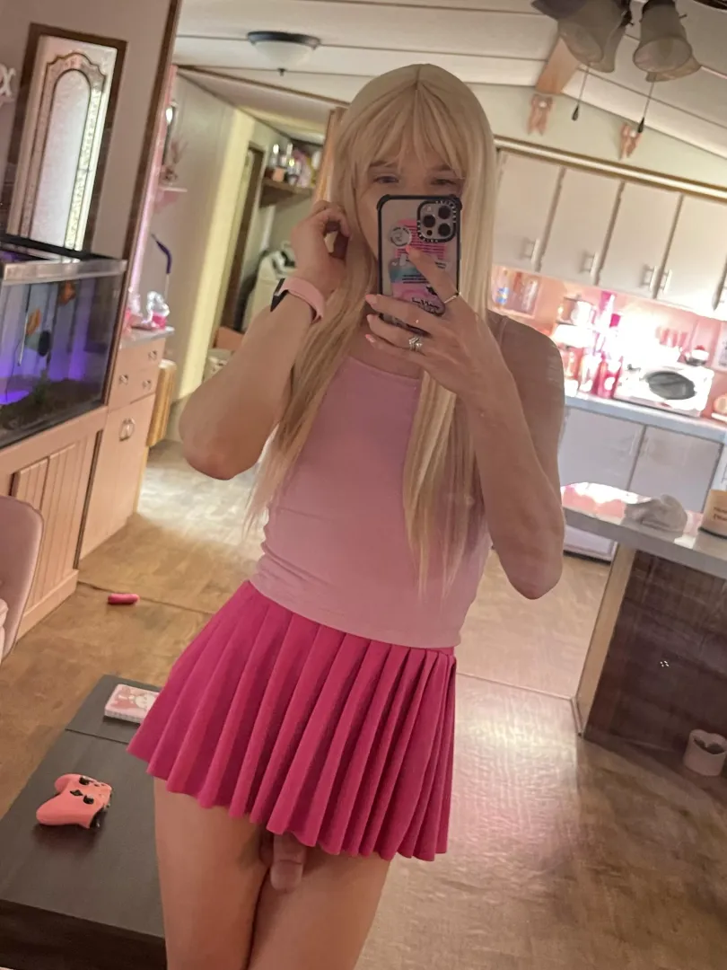 it’s hard being a girl (with a dick)💖