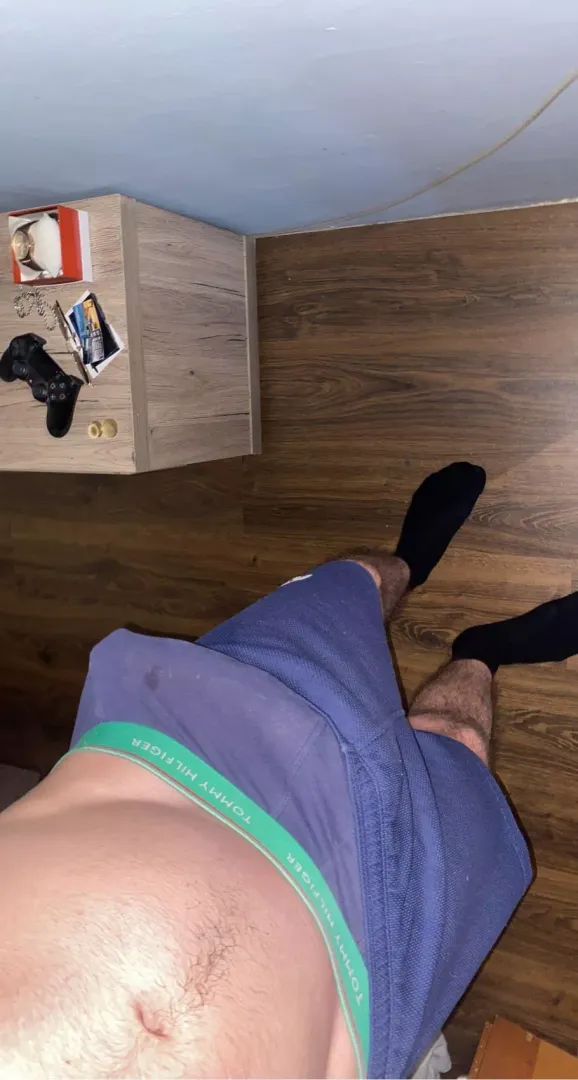 It’s morning, almost comes out 😏 dm if you want to pull it out