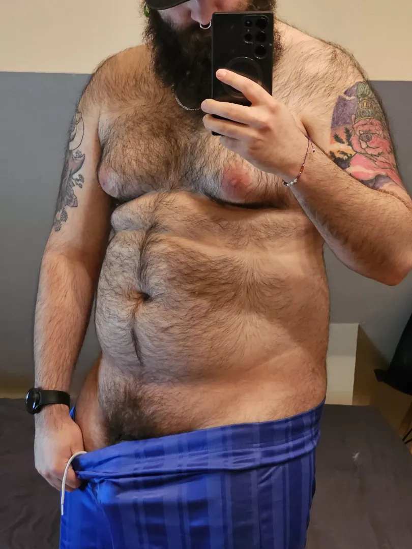 It's really hot today, should I lose the shorts as well?😈
