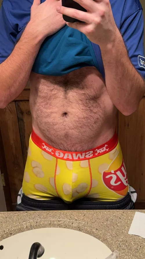 It’s snack time, are you hungry?!? Type yes if you want me to pull it out in your DMs