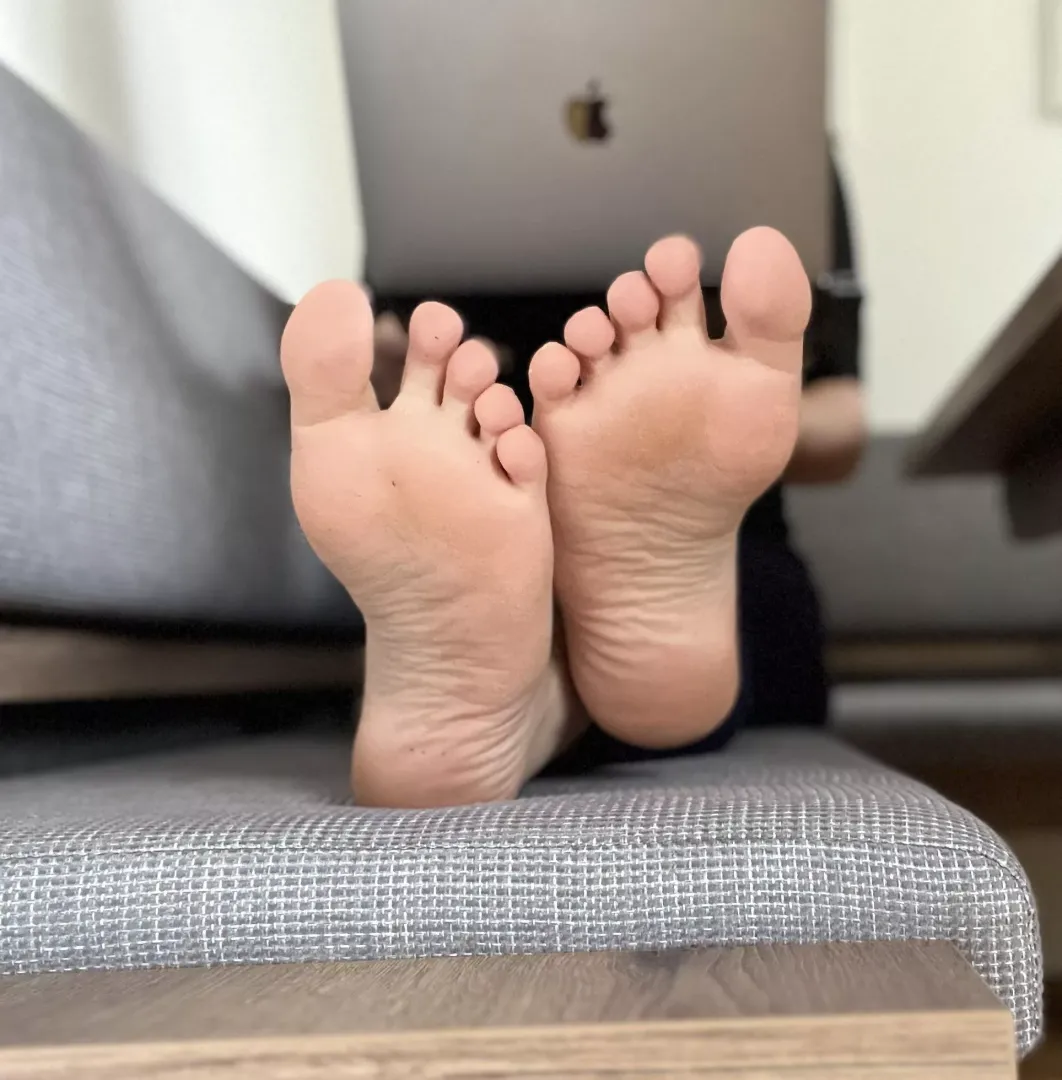 It’s so easy to controll your mind, Footboy!