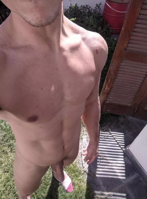 It's such a pleasure to make my neighbors horny 💦😘