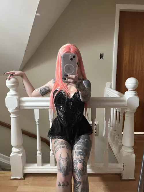 It’s the weekend - play with me 😈