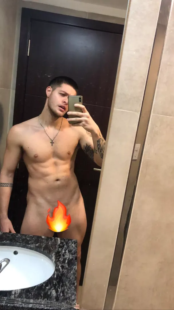 It's time for me to dominate you and give me your attention 😈 20 years and of free 🔥🥵