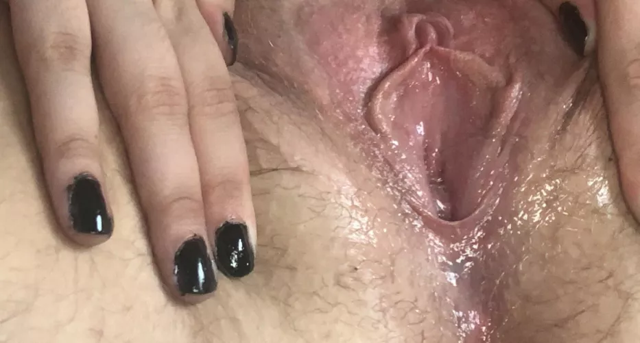 i’ve always been so insecure about my pussy i’ve never let anyone eat it