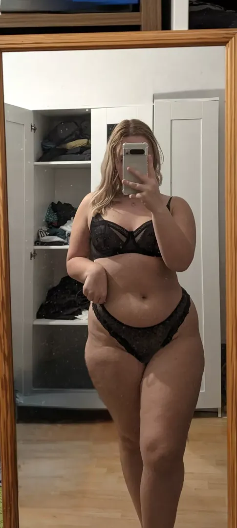 I've been told to post here. What do you think ? Should I post more pics on this community ?