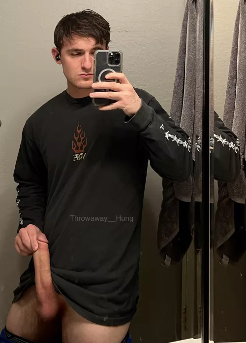 I’ve only met one person who can deepthroat me 😔