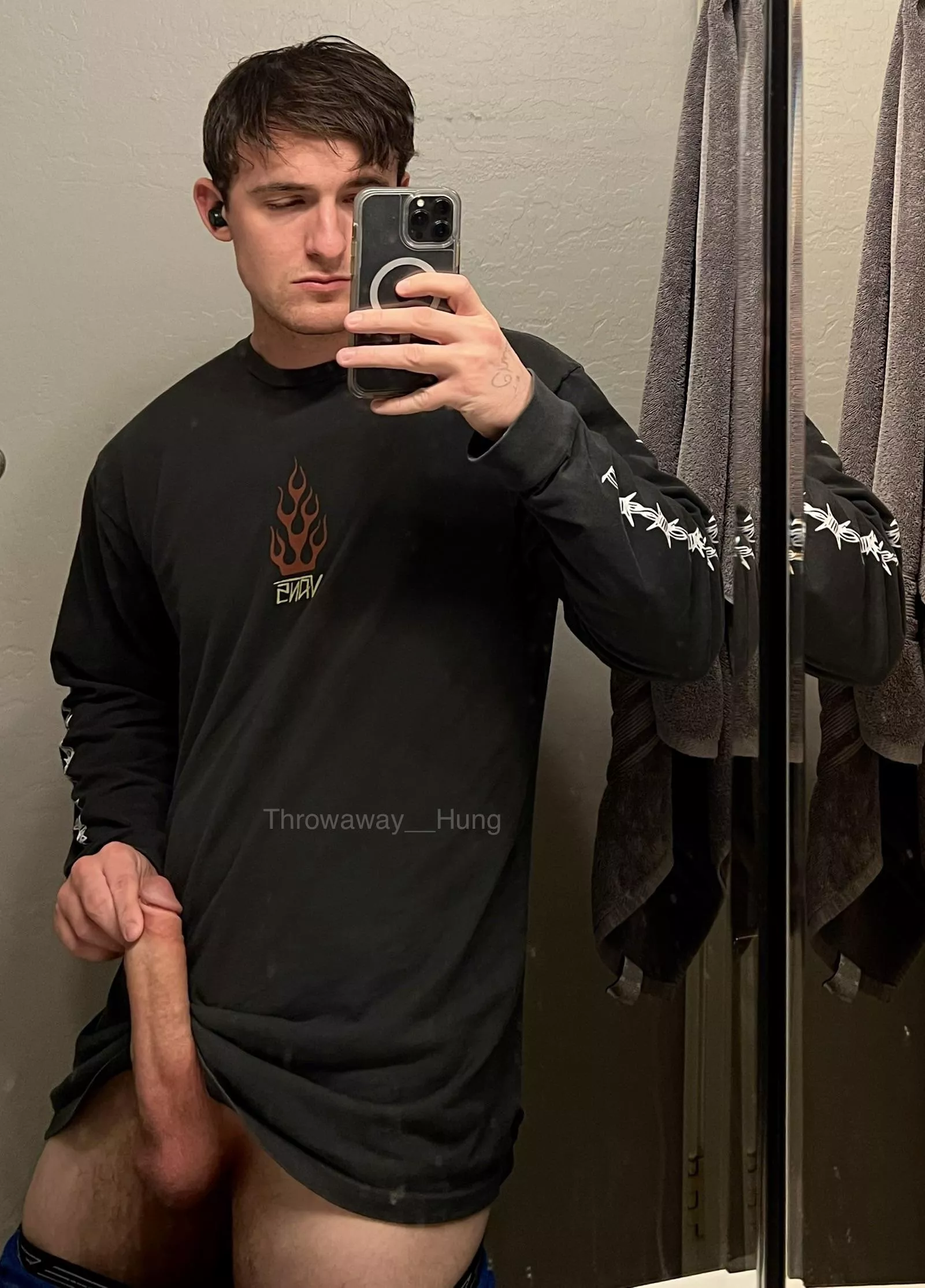 I’ve only met one person who can deepthroat me 😔