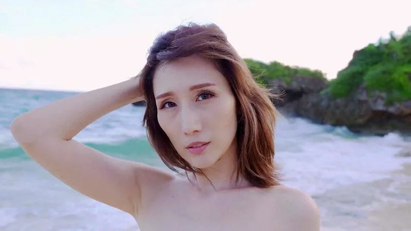 J-🧜🏻‍♀️