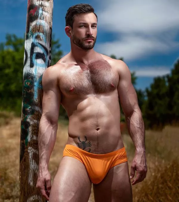 “Javi Fons” …